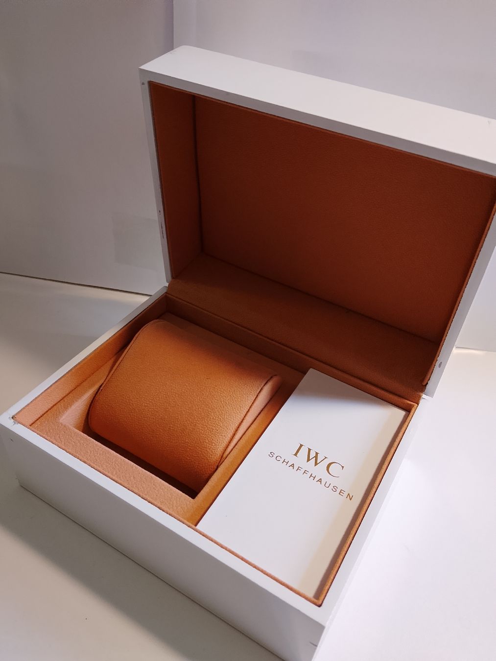 Scatole porta orologi: IWC uhrenbox guter Zustand  – Usato da Biel/Bienne venduto da Vintage-timearts
