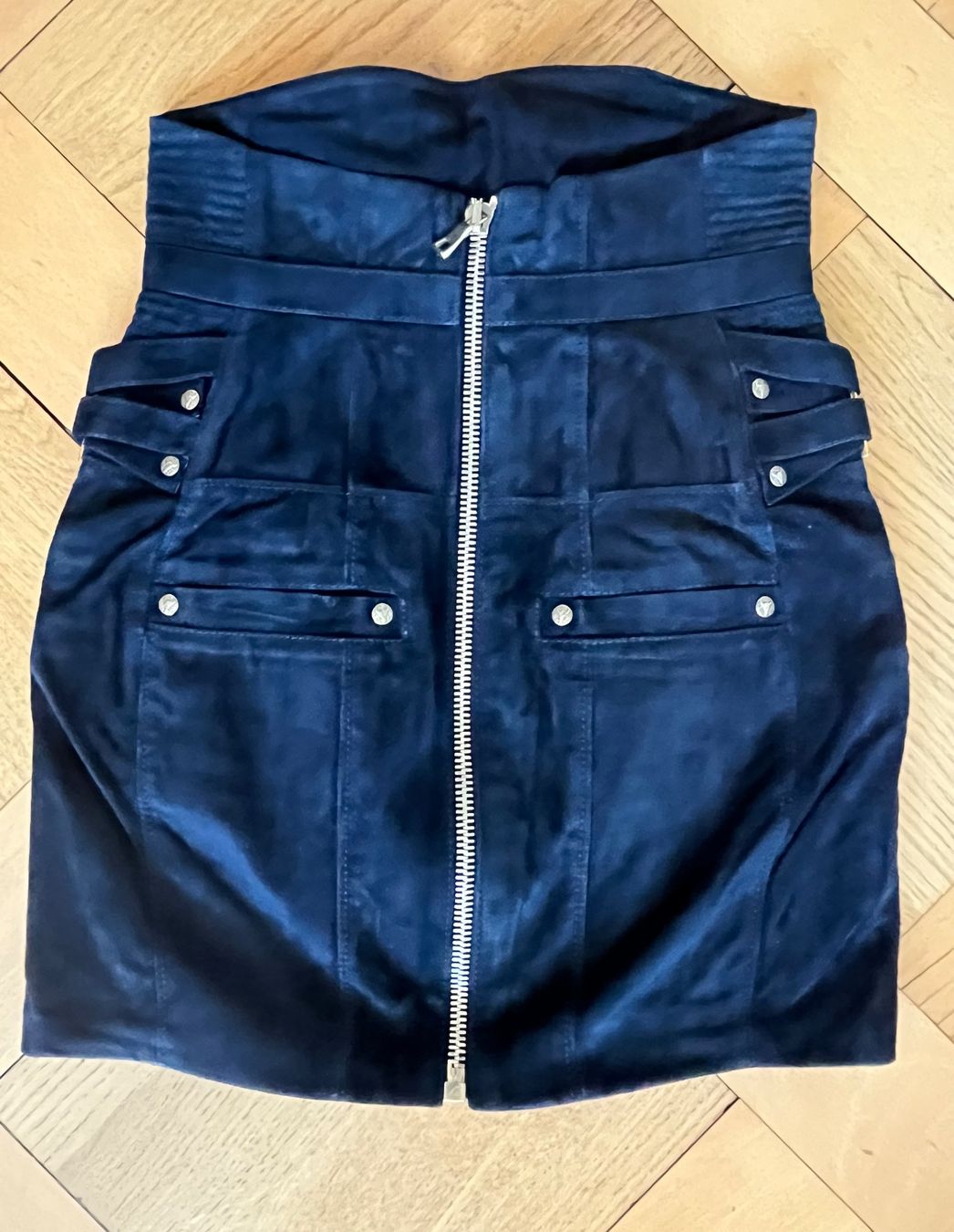 Balmain Gonne: BALMAIN, mini jupe en daim, – Usato da Genève venduto da dachaw 2
