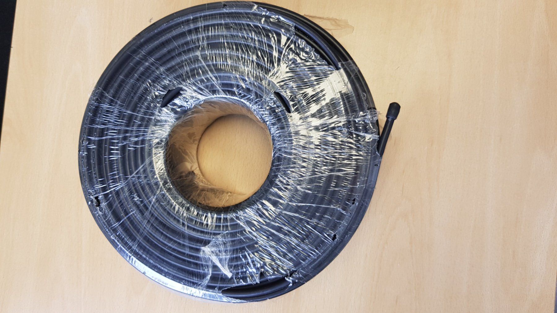 Cavi: Koax Kabel RG59 B/U 75 Ohm, schwarz, 100 Meter – Nuovo e nell'imballaggio originale da Unterengstringen venduto da Tnovus