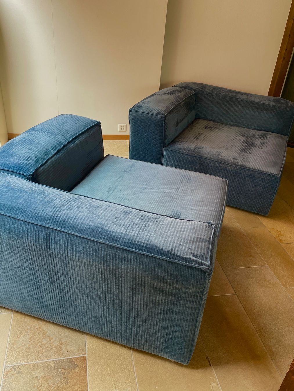 Bolia Sofas: Design Modulsofa BOLIA Blau Samt Cord, Zweiteilig – D'occasion à Neuhausen am Rheinfall par noelle0810 1
