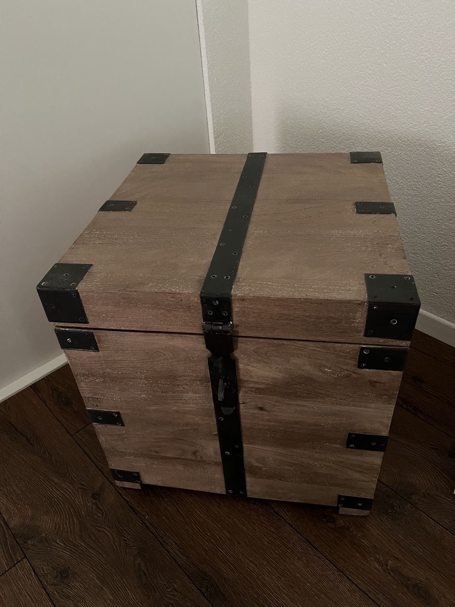 Truhen: Holztruhe im Antik-Look – Neu (gemäss Beschreibung) aus Buchs AG von Balisto0