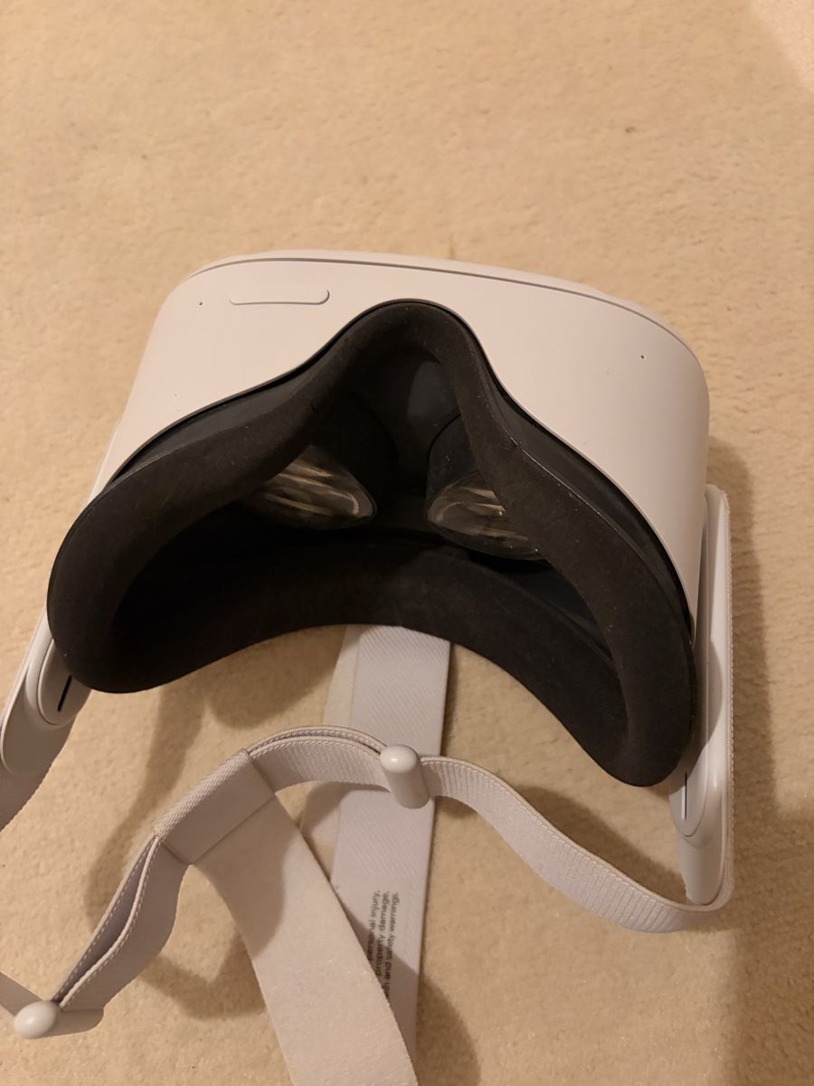 Meta VR Brille: Oculus 2 vr  – Gebraucht aus Mont-sur-Lausanne von han_wzz8