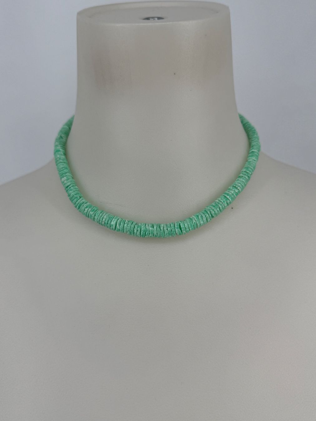 Ketten: Halskette/ Muschelkette, Surfer Look – Gebraucht aus Auenstein von moin.