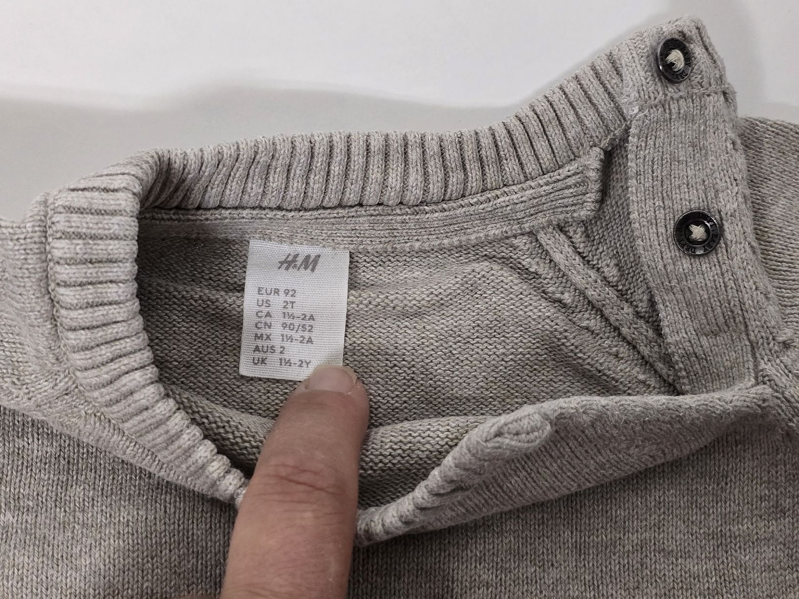 H&M Pulls et sweat-shirts: Klassischer H&M Baby Strickpullover Pulli Gr 92 Basic – D'occasion à Teufenthal AG par thuzsu 1