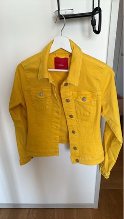 Gelbe Jeansjacke, Grösse XS, Frühlings-Look, Top Zustand
