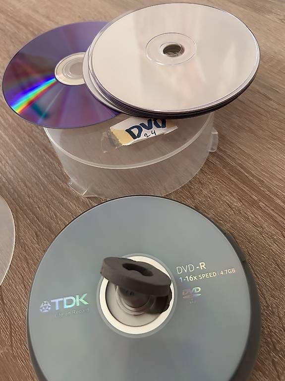 CDs: Cd  + DvD – Gebraucht aus Agno von Scambio-Vendo-Agno 2