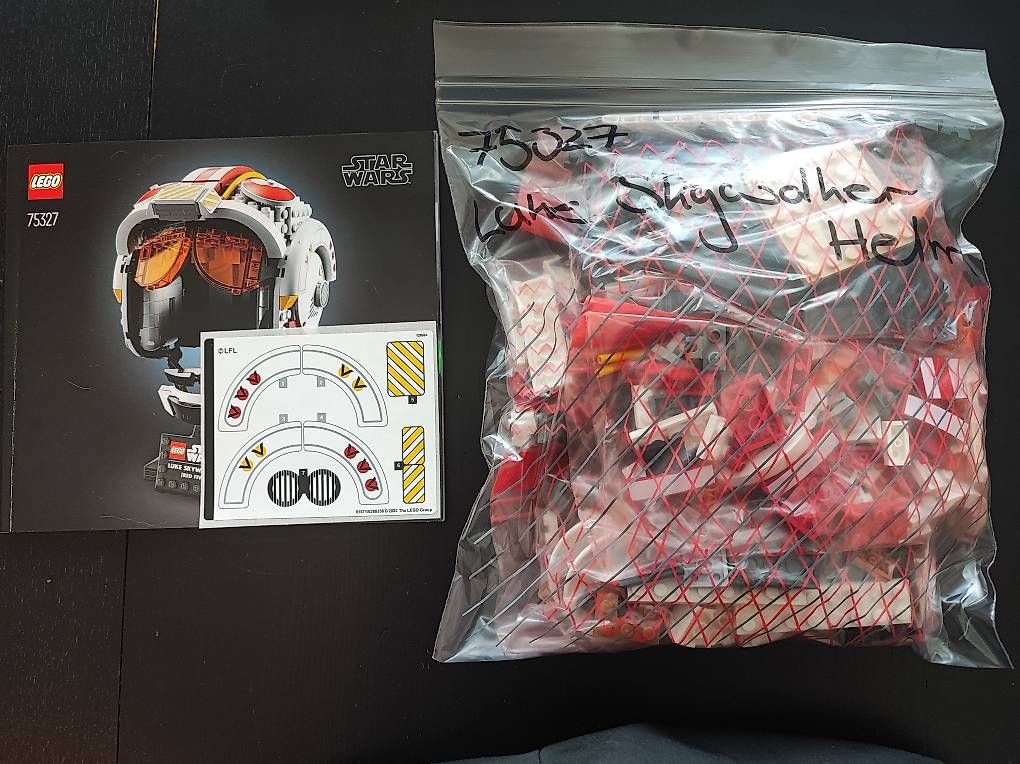 Lego Kit di costruzioni: Lego 75327 Luke Skywalker – Usato da Ebikon venduto da sarinalang 1
