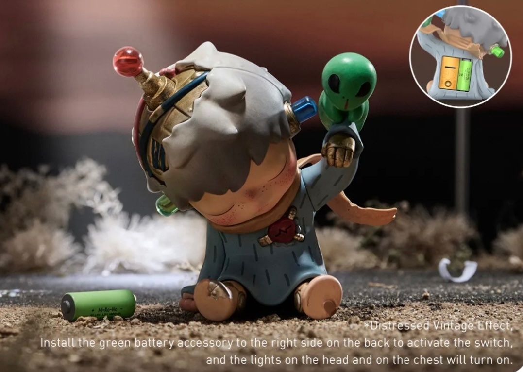 Pop Mart Statuette: Hirono Echo SECRET Never Growing Up 1/144 – Nuovo e nell'imballaggio originale da Airolo venduto da MomTheBraggerStudio 1