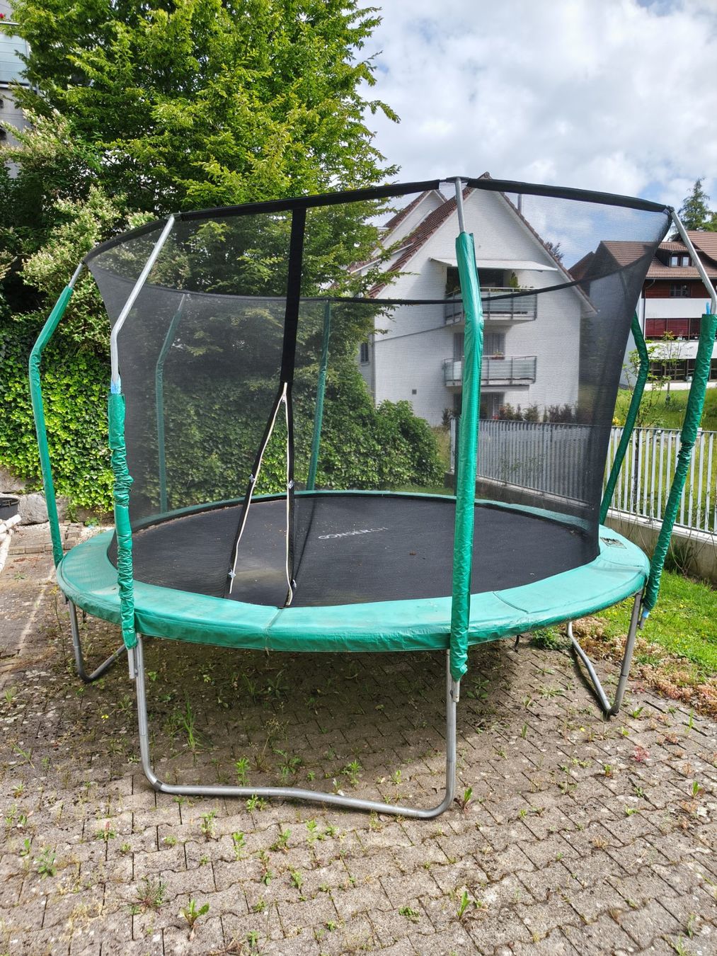 Gonser Trampoline: Gonser Gartentrampolin mit Sicherheitsnetz – Gebraucht aus Hirzel von McMaier 3