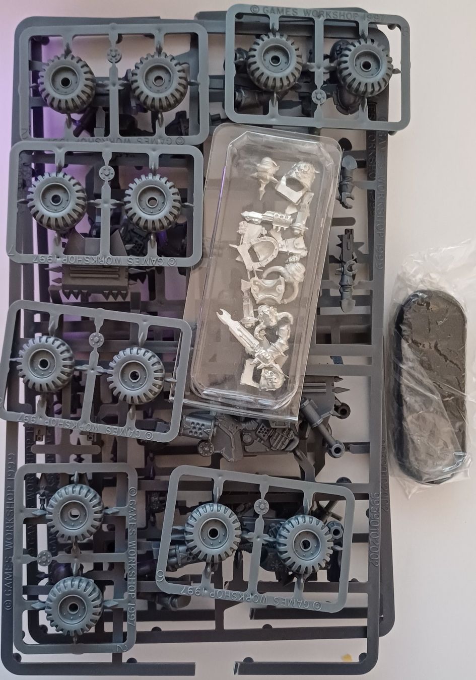 Modellbausätze & Standmodelle: Chaos Space Marine Biker Squad Warhammer 40k – Neu und originalverpackt aus Châtel-St-Denis von GaumeCH 1
