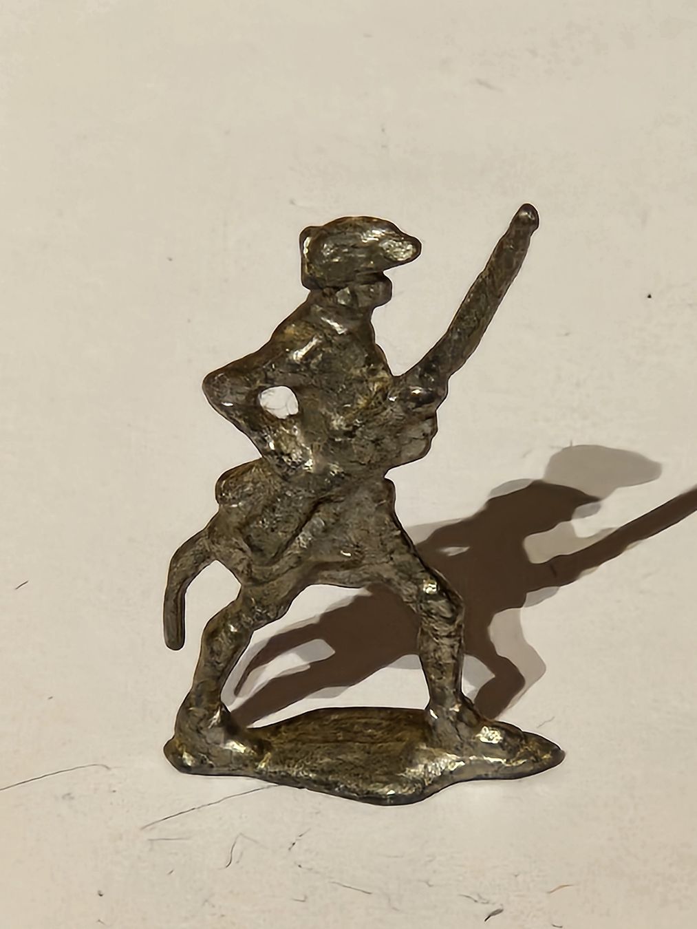 Statuette: Zinnfigur Soldat mit Gewehr – Usato da Besenbüren venduto da ste_dh5c
