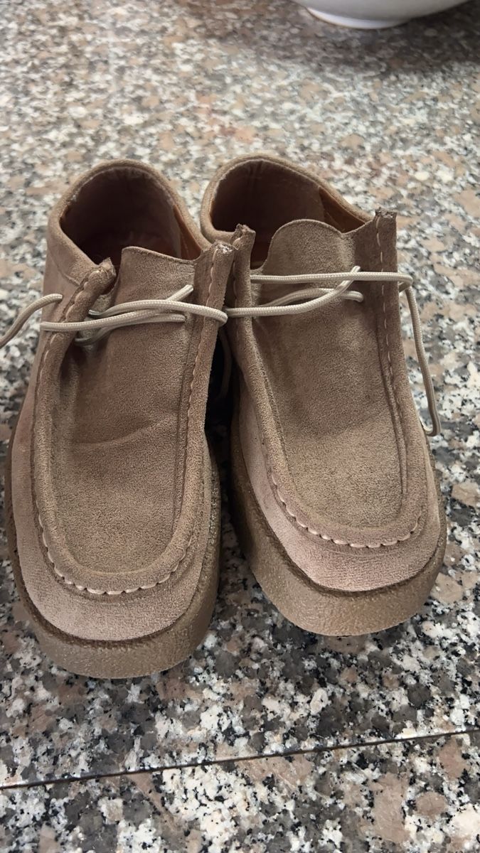 Chaussures femmes: Chaussures Miu Miu  – Neuf (Voir description) à Peseux par ame_92qv 2