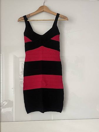 Guess Kleid in Größe M