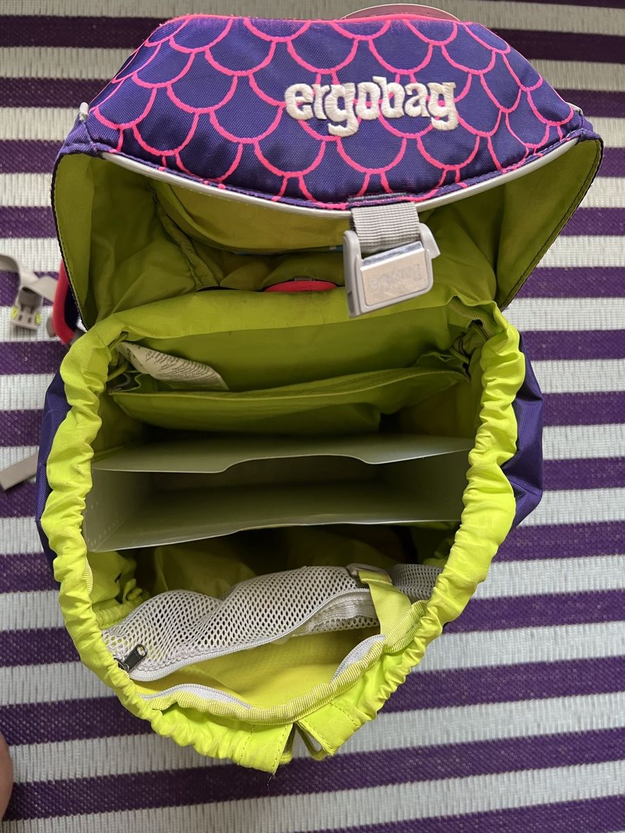 Allestimento di negozi e stand fieristici: Ergobag Theke mit Zubehör sehr gut – Usato da Bottighofen venduto da fritz-81 6