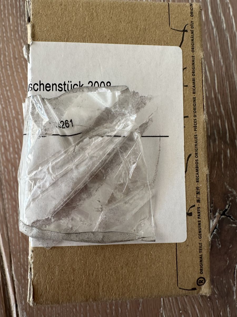 Volkswagen Alle Autoersatzteile: Volkswagen RSHD41 Regensensorhalter neu – Neu und originalverpackt aus Safenwil von Whoopie1 1