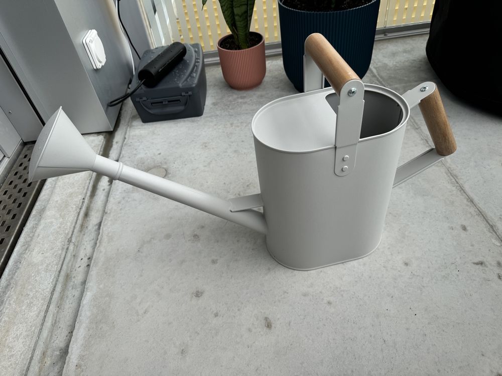 Giesskanne Spritzkanne IKEA SALLADSKÅL hellgrau Kaufen auf Ricardo