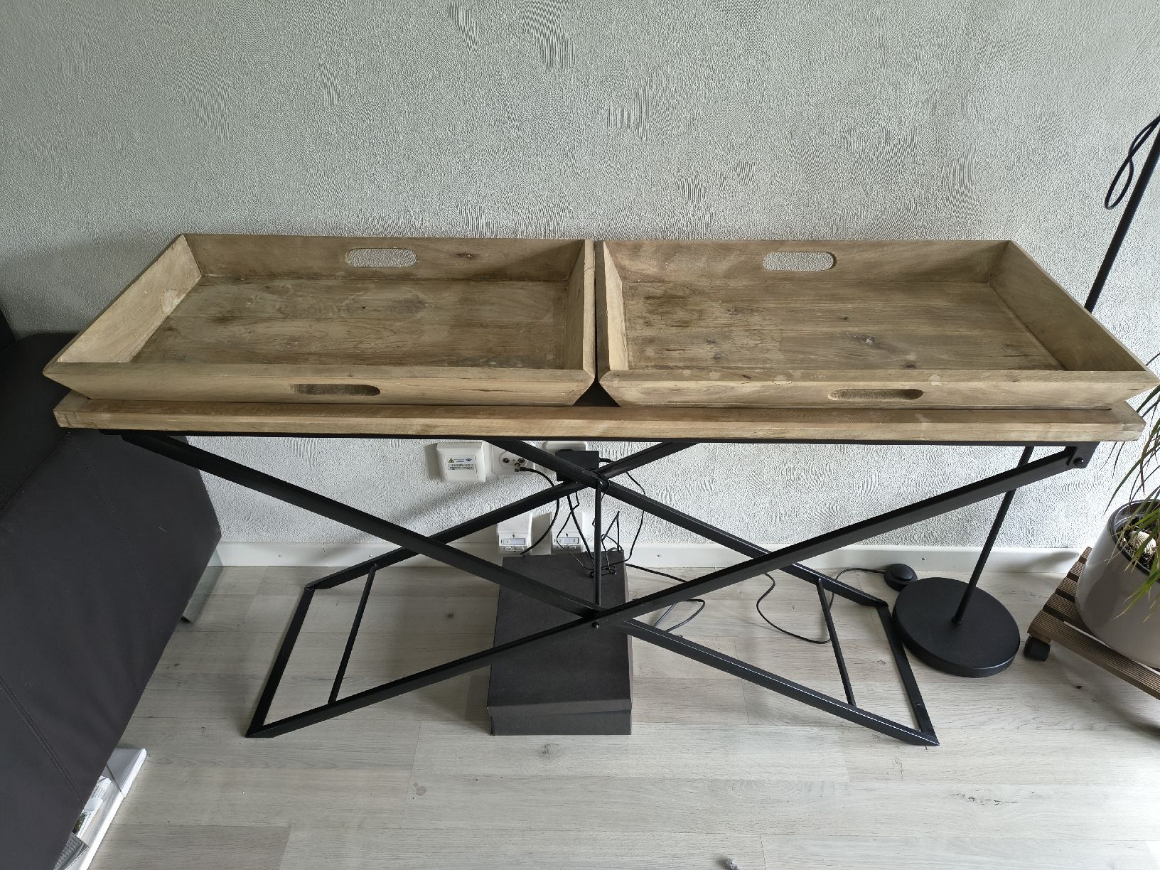 Kommoden: Konsolentisch aus Mangoholz – Gebraucht aus Herisau von ull_2rl6 1