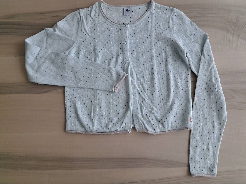 Petit Bateau Jacken & Mäntel: Petit Bateau Strickjacke mit 12j, neuwertig – Gebraucht aus Riehen von Sina13