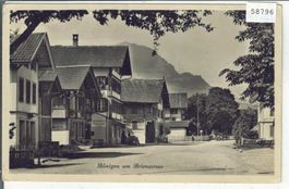Bönigen am Brienzersee - Dorfpartie mit der Post