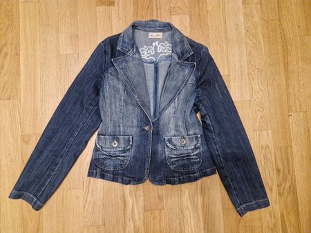 Veste en jean femme brodée taille S bon état