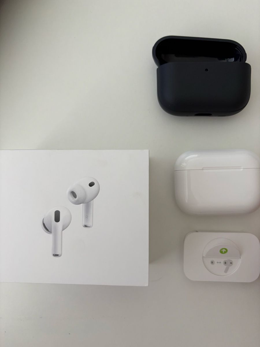 Apple Cuffie: Apple AirPods Pro 3, Zubehoer, Kauf Mai 26 – Usato da Arth venduto da soe_qk2r