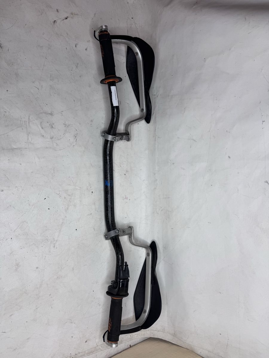 Tutti i ricambio per moto: Lenker (Carbon-Optik) inkl. Handguards & Griffe #153 – Usato da Koppigen venduto da Lulu991