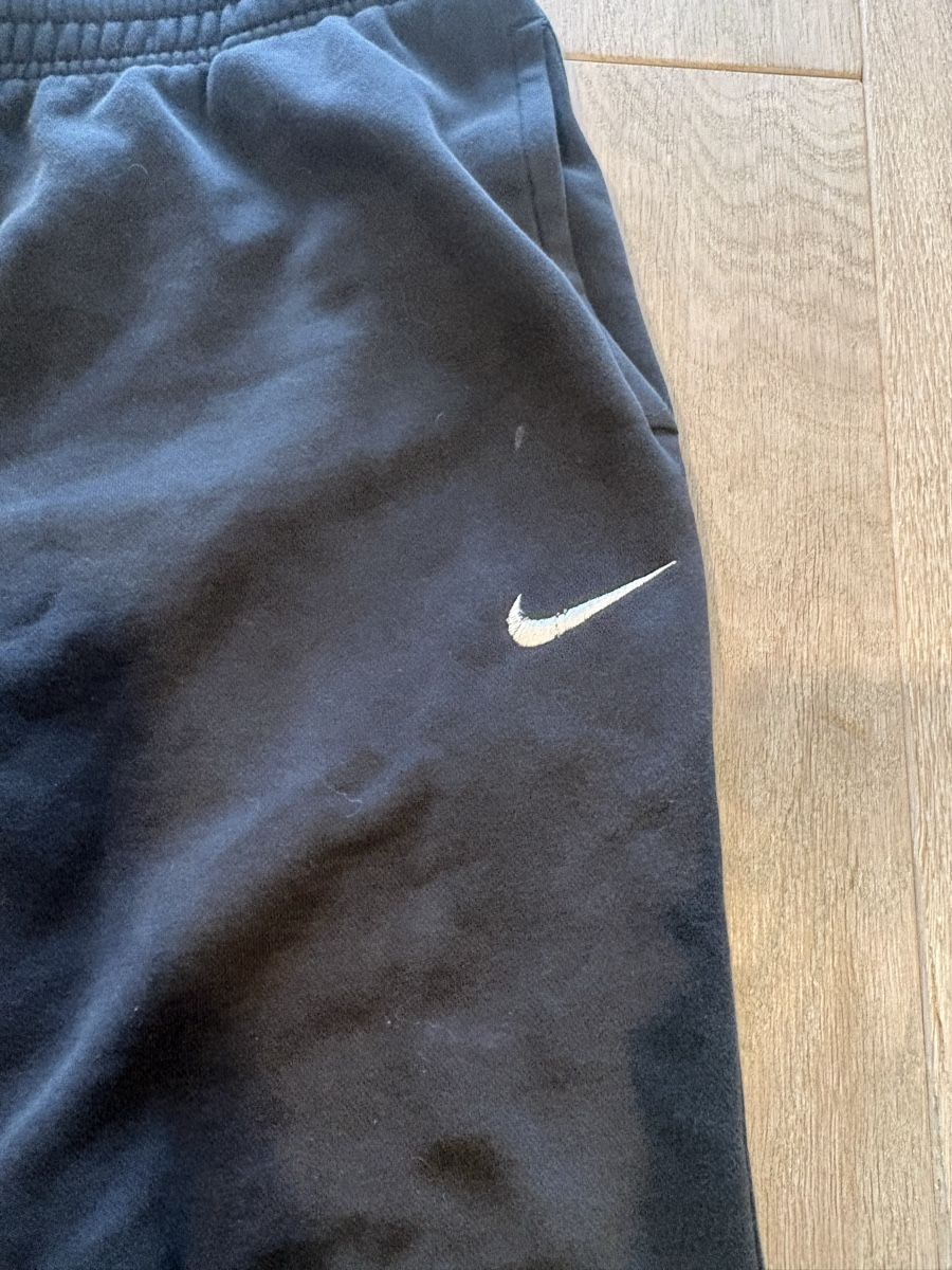 Nike Pantaloni: Nike jogging Hose – Usato da Yens venduto da Tone_Y7 1