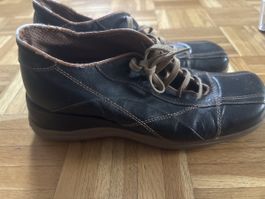 Damen Schnürschuhe Leder schwarz Grösse 37 gebraucht