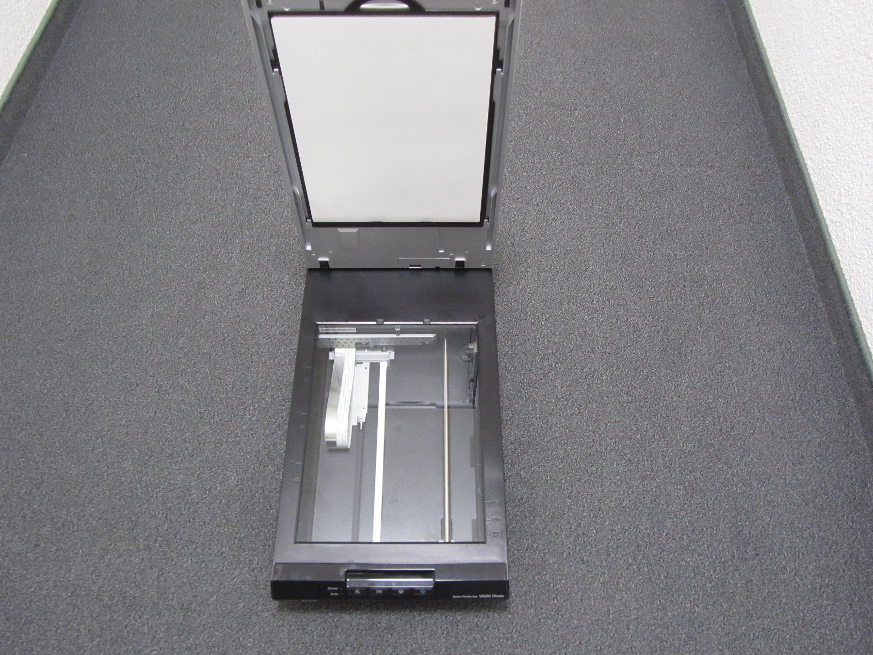 Epson Scanner: Epson Perfection V600 Photo – Usato da Wangen ZH venduto da Norste 1