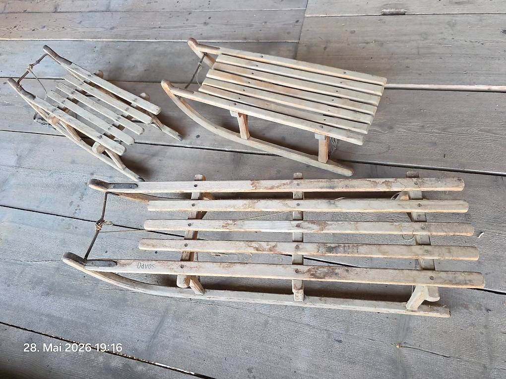Luge: Original Davoser Holzschlitten  – D'occasion à Buttisholz par foxi71 1