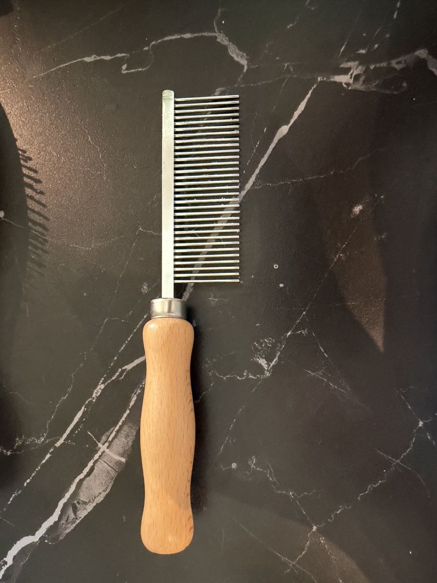 Altro per la cura dei capelli: Ehaso Griffkamm Hunde oder Katzenbürste – Nuovo (secondo la descrizione) da Niederglatt ZH venduto da vul_v86c