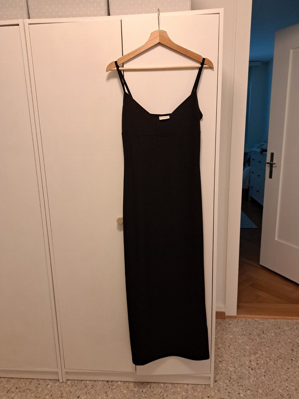 Vestiti: Schwarzes Kleid - Grösse 40 – Usato da Zürich venduto da ibe_5xb6