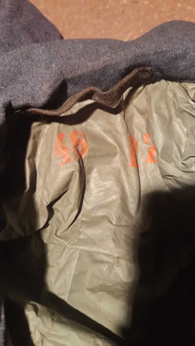 Schweizer Armee Uniformi: 2x Manteau DAP 1940 taille 46 – Usato da Chésopelloz venduto da Toino95 1