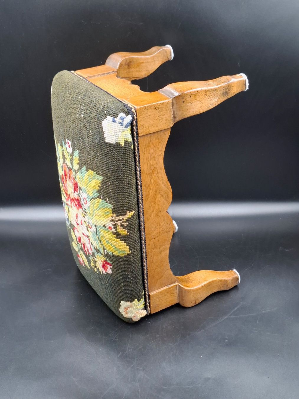 Sgabelli: Vintage Fusshocker viktorianischen Stil – Usato da Zürich venduto da bruzolda 7