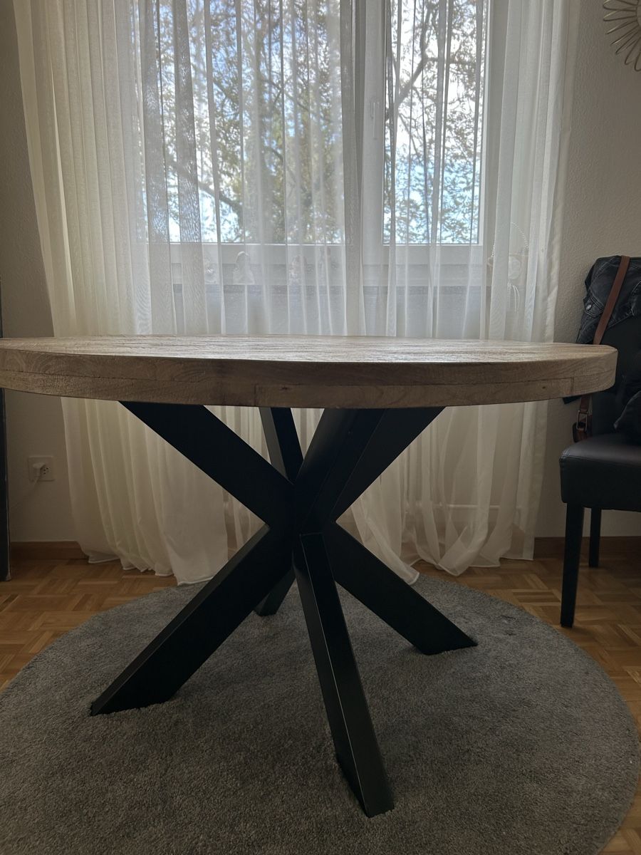Tische: Esstisch – Gebraucht aus Allschwil von jas_jlx9 1