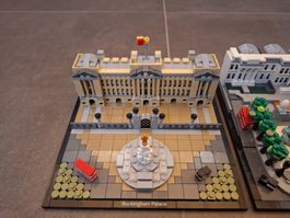 LEGO Architecture 21029 Buckingham Palace Complete Set