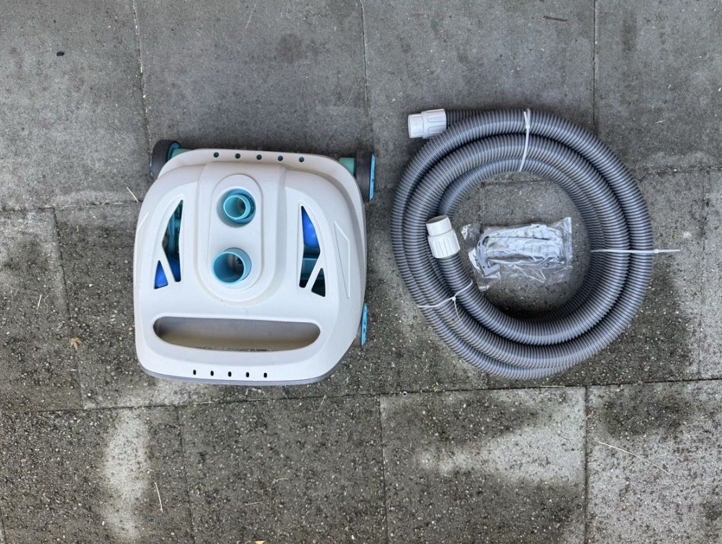 Intex Accessori per Piscine: Intex ZX300 Poolsauger – Usato da Wasterkingen venduto da Panshovel46