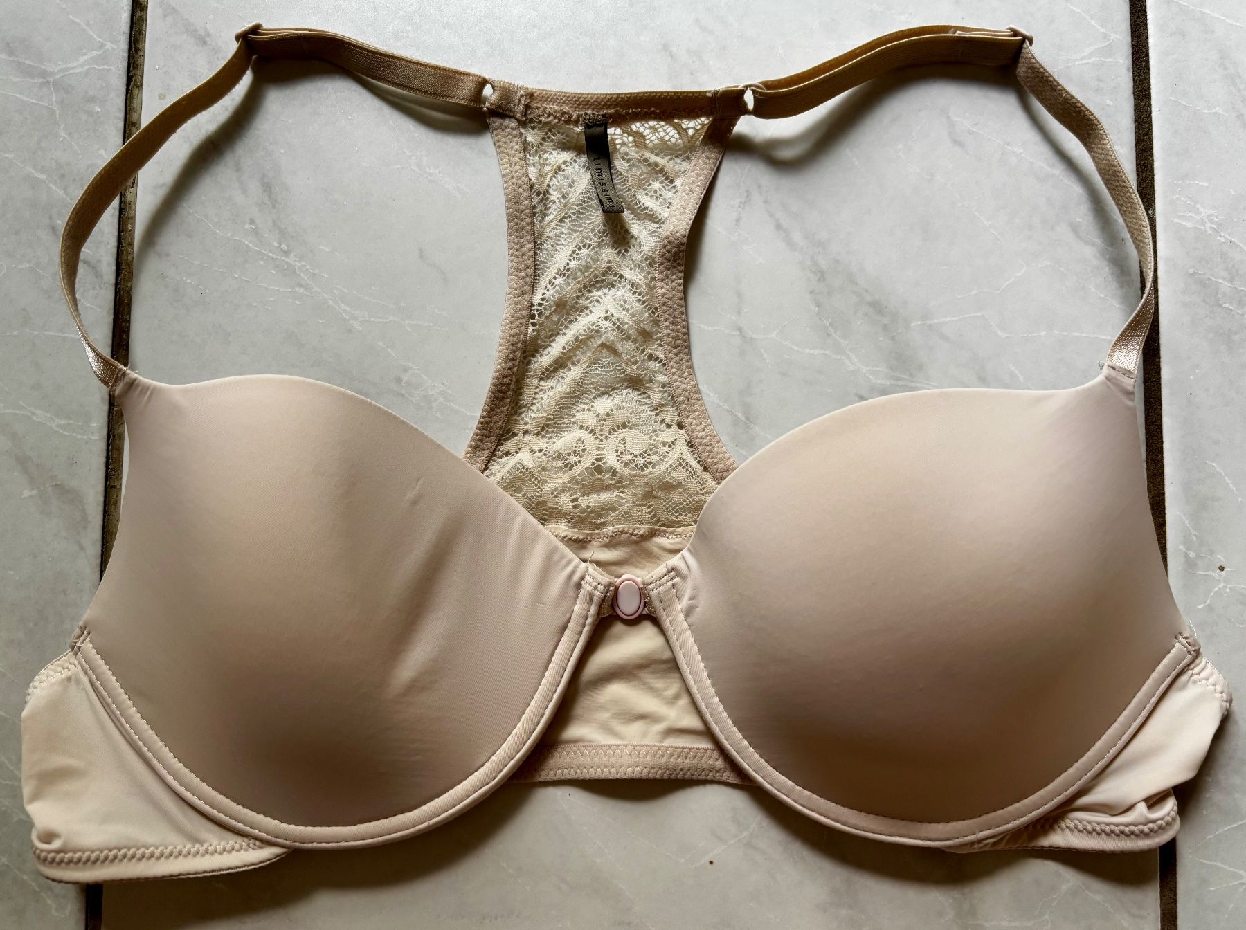 Intimissimi Altra biancheria intima: Racerback beige bra Intimissimi 95C New – Nuovo (secondo la descrizione) da Füllinsdorf venduto da MaiiaM