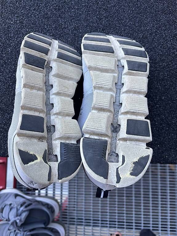 Herrenschuhe: On Schuhe – Gebraucht aus Mühlehorn von franziska89 4