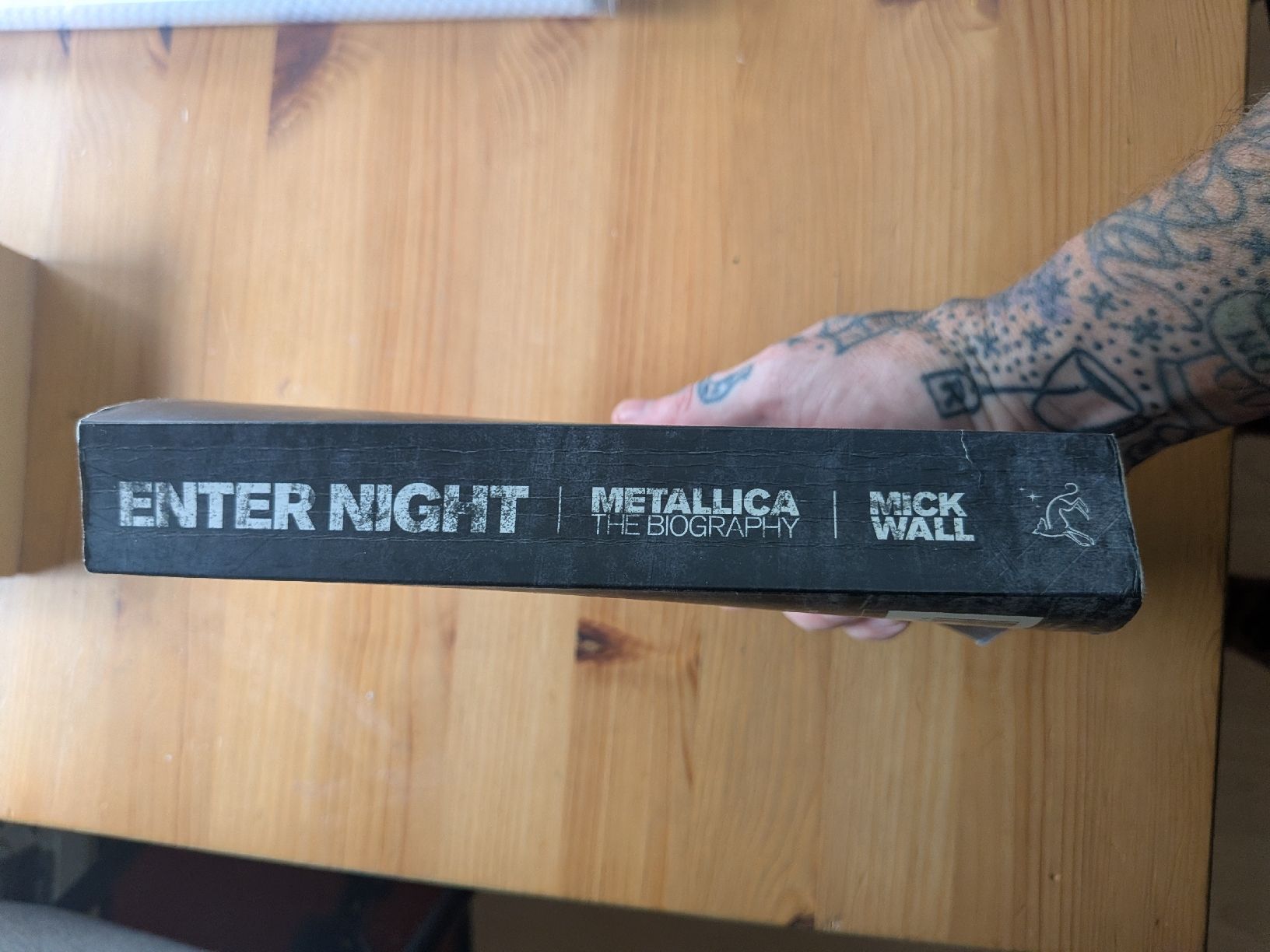 Libri: Enter Night Metallica The Biography English Version – Usato da Adliswil venduto da danfarrar 1