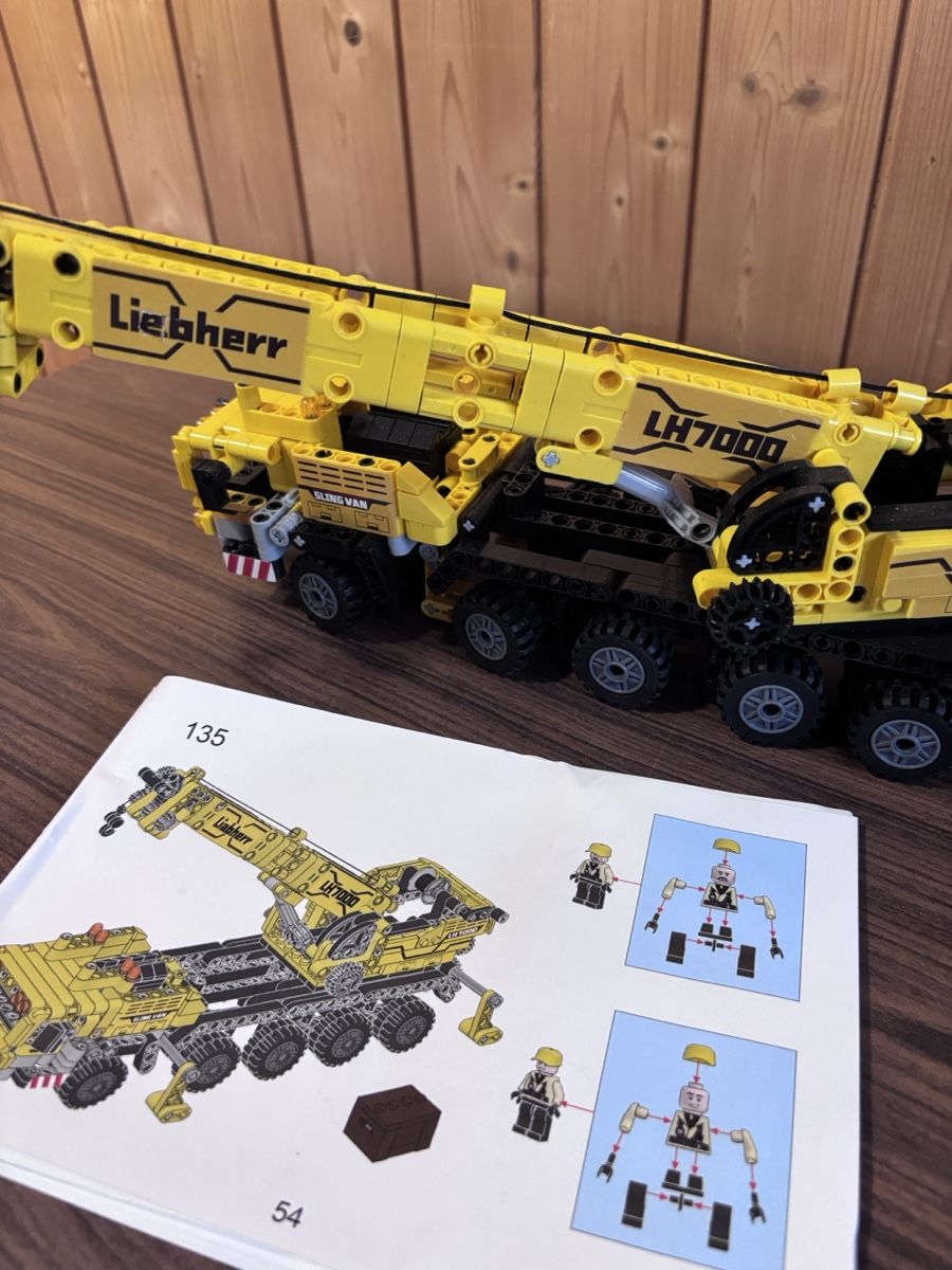 Liebherr Modellbausätze & Standmodelle: Bausatz Liebherr LH 7000 Kranset – Gebraucht aus Gerlafingen von Marcryter