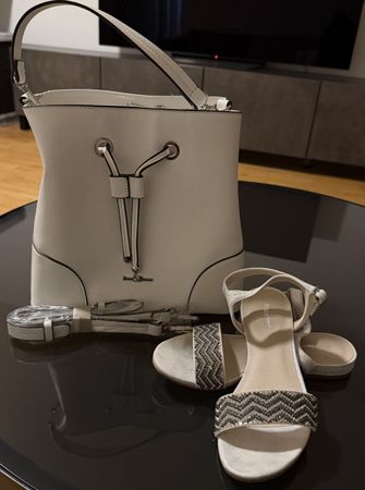 Tasche und Schuhe dazu in weiss silber ungebraucht