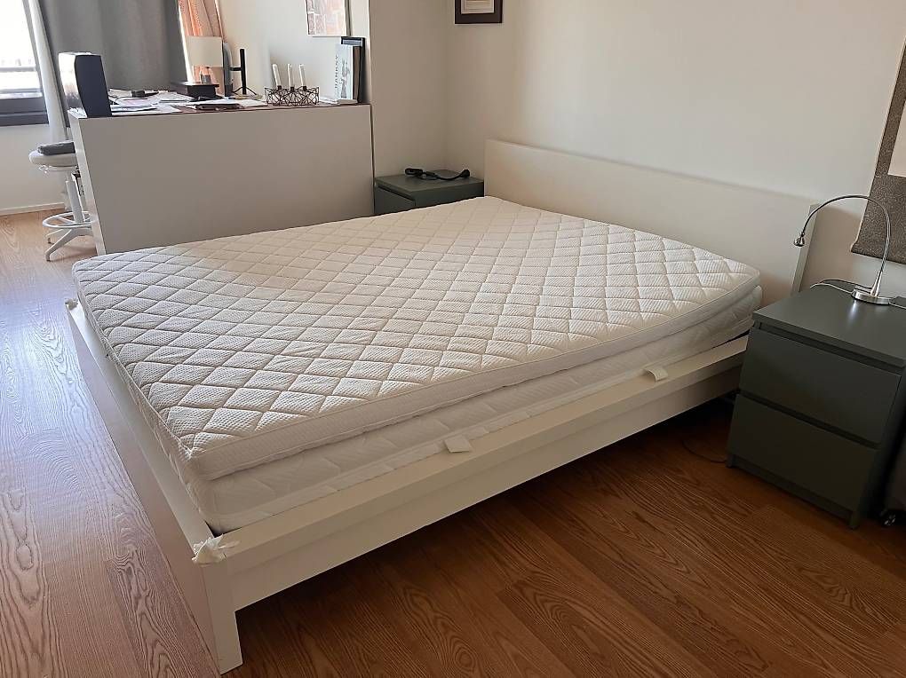 Letti: Weisses Ikea Bett MALM 160x200cm – Usato da Zürich venduto da cat_9qyy