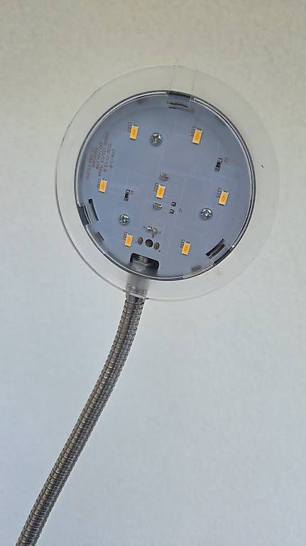 Lampade: Stehlampe
Abholung in Pfaf – Usato da Pfaffnau venduto da Hawaiano 3