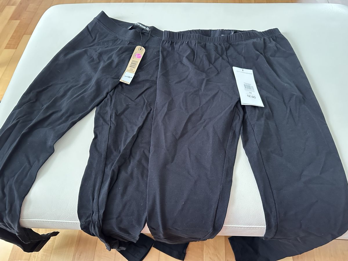 Tally Weijl Leggings: 2x Damen Leggings schwarz Gr. 32 Stretch – Nuovo e nell'imballaggio originale da Niederhasli venduto da R__A