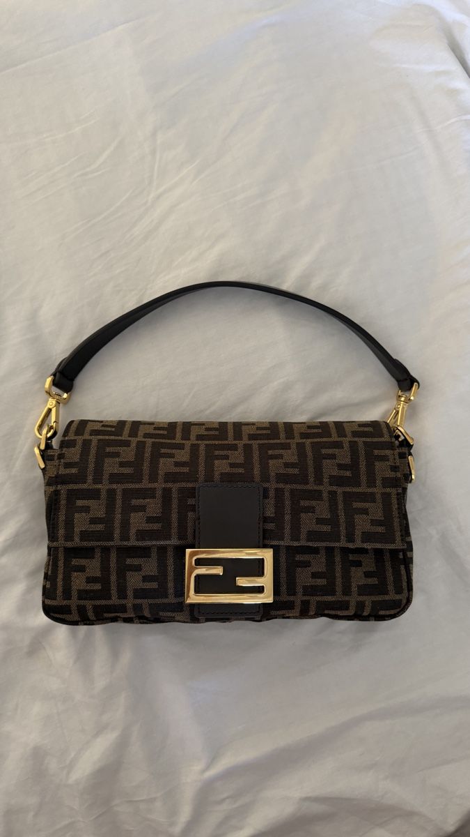 Fendi Taschen für Damen: Fendi Baguette Monogram almost NEW – Neu (gemäss Beschreibung) aus Wallisellen von rac_sy2x 1