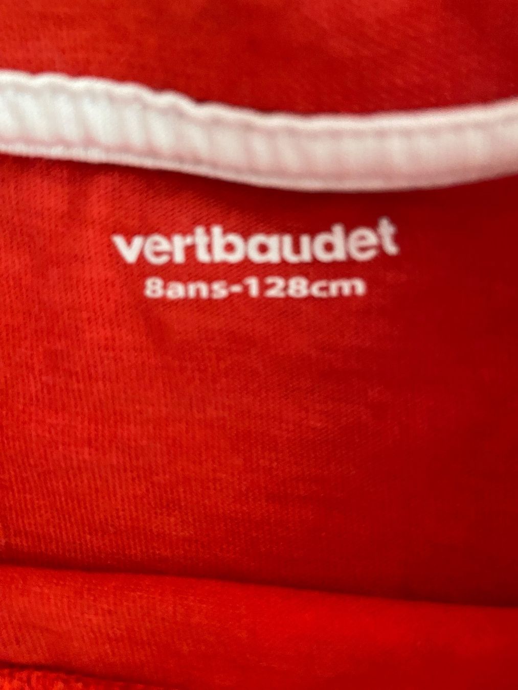 Vertbaudet Camicie, T-shirt & Polo: Tshirt SKATE von vertbaudet, 128cm, Baumwolle – Usato da Bassersdorf venduto da och_928l 1