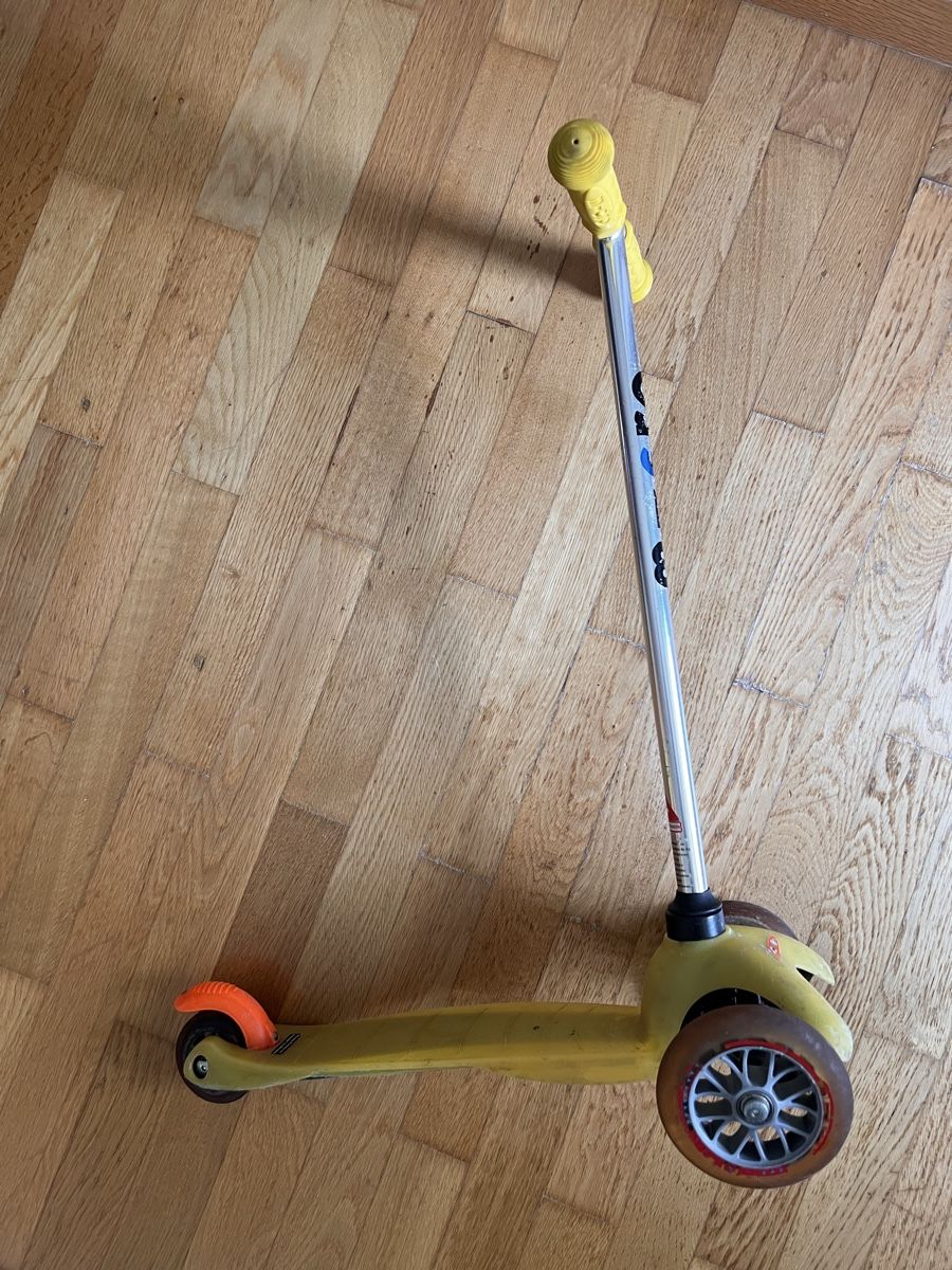 Micro Kickboard: Micro Scooter Mini gelb – Usato da Zürich venduto da Azzurro6
