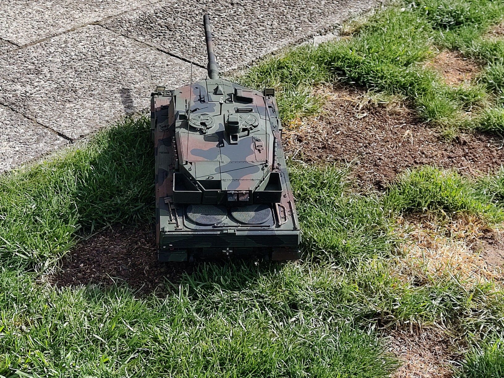 Torro RC Modellbau: RC Panzer Leopard 2A6 - Torro – Gebraucht aus Männedorf von t_mode 5