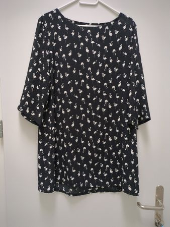 Damen Tunika schwarz mit Flamingos Muster Grösse XL